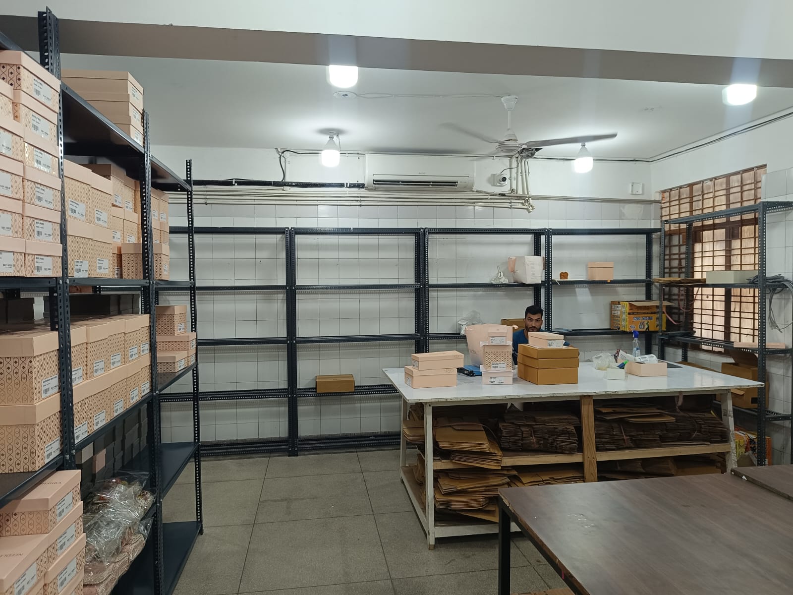Heavy duty racks and slotted angle racks in Gurgaon